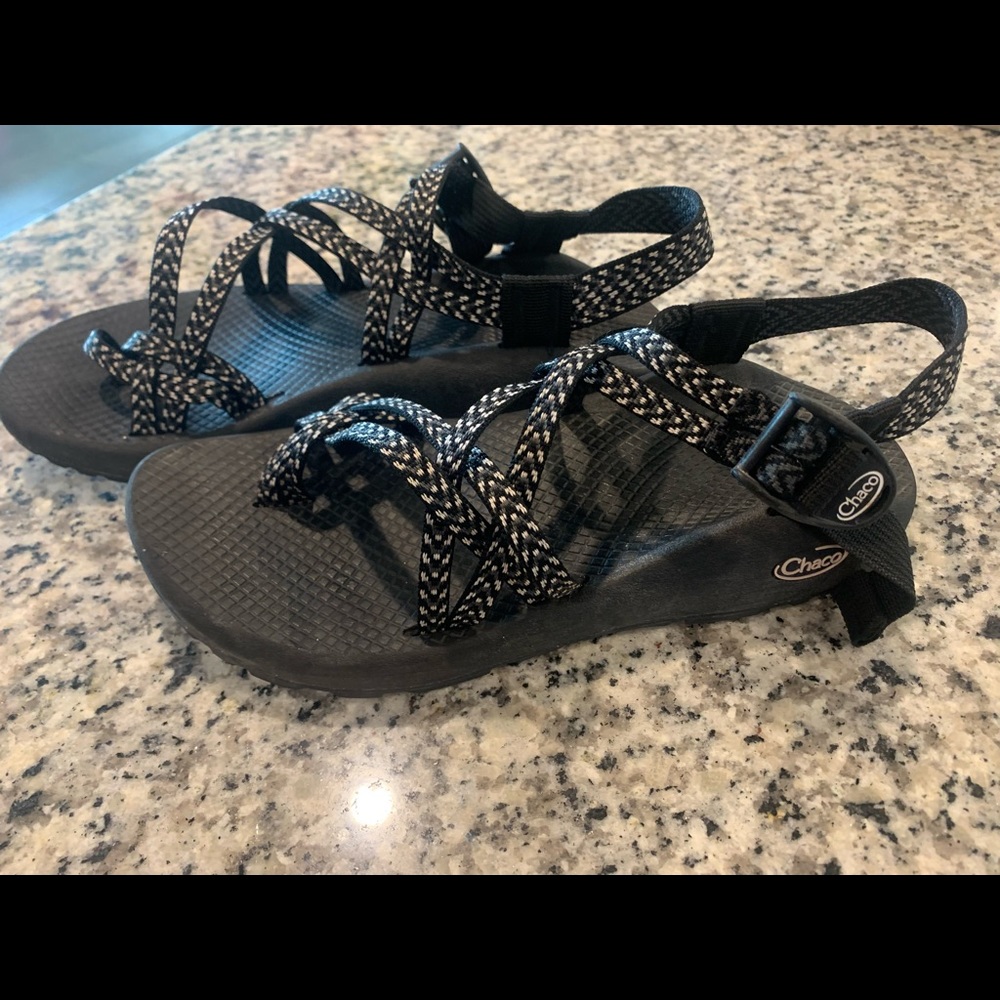 Chacos , womens size 8 , black and white
